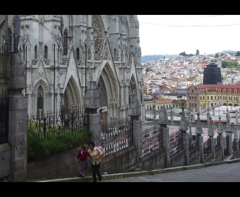 Ecuador Quito Basilica 20